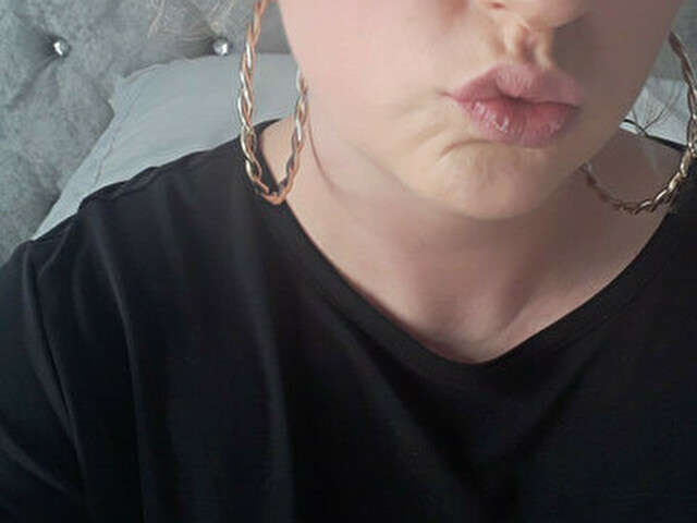 EMILYJAMES amateur webcam photo