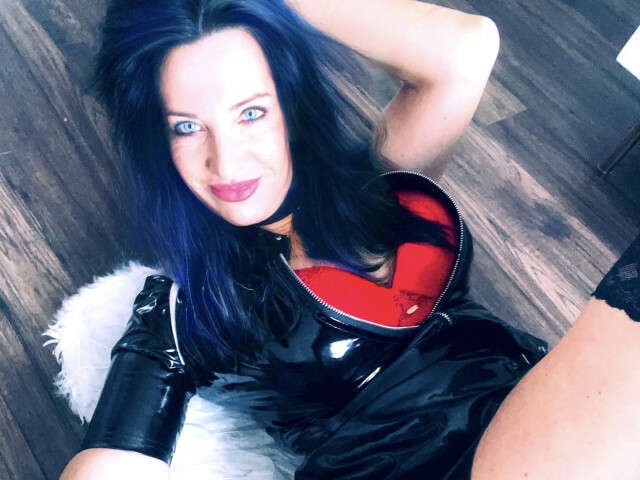 HOTCHANTAL amateur webcam photo