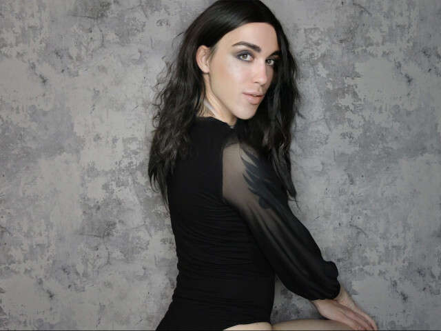 LARISASIGN amateur webcam photo