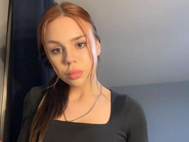 LEXYBIGTITS amateur webcam photo