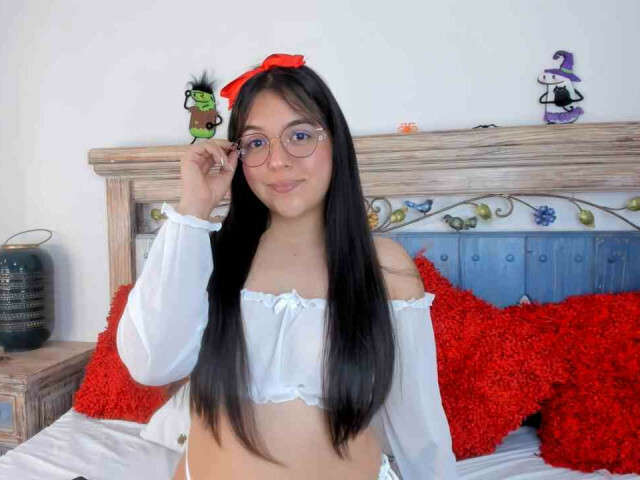 LUCYSWORLD amateur webcam photo