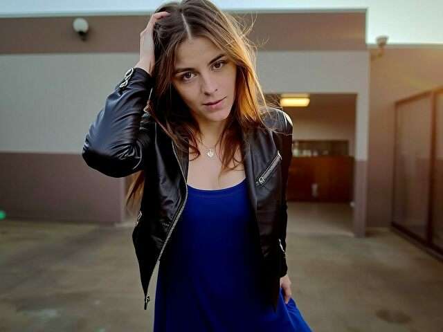 MEGIDELIGHT amateur webcam photo