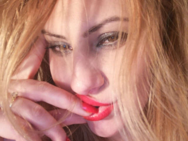 NIKYHOTY amateur webcam photo