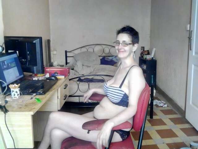 SEVERINEHOT amateur webcam photo