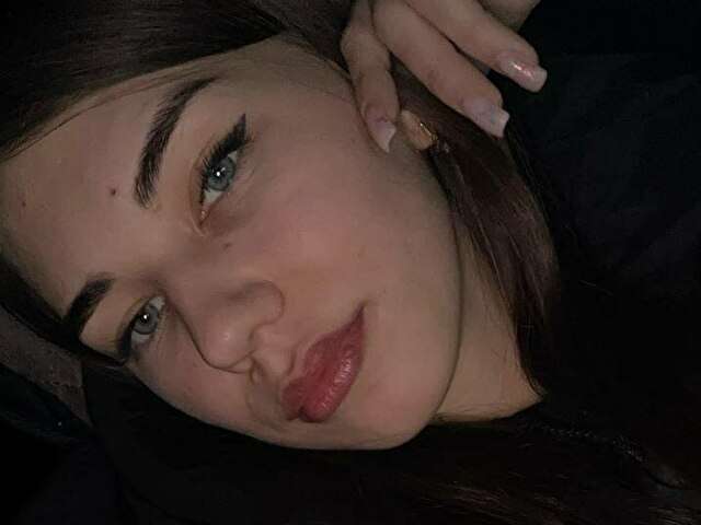 STYLE amateur webcam photo