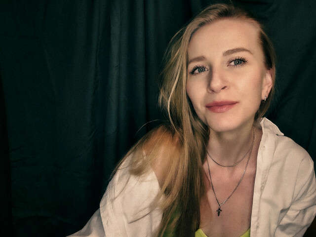 YULIAKISS amateur webcam photo