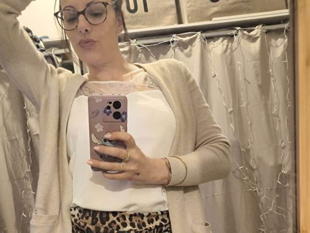 CERISE132 amateur webcam photo