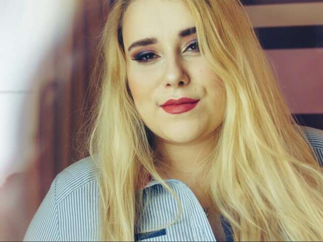 LOVELYHAILEY amateur webcam photo