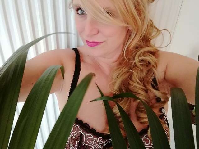 VIRGINI amateur webcam photo